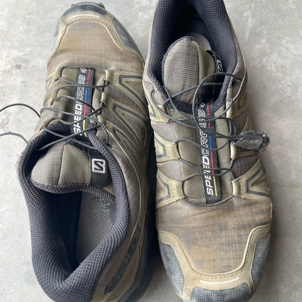Salomon Men's Athletic Shoes - Black and Tan